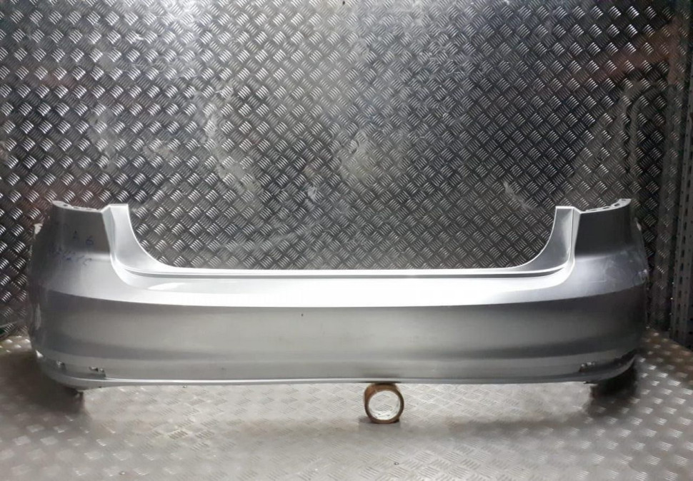Бампер задний Volkswagen Jetta 6 oem 5C6807421