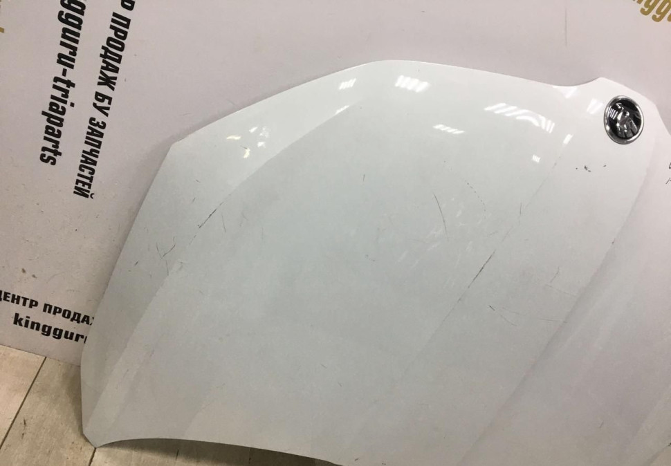 Капот Skoda Octavia A7 рестайлинг OEM 5E0823031A Капот Skoda Octavia A7 рестайлинг OEM 5E0823031A