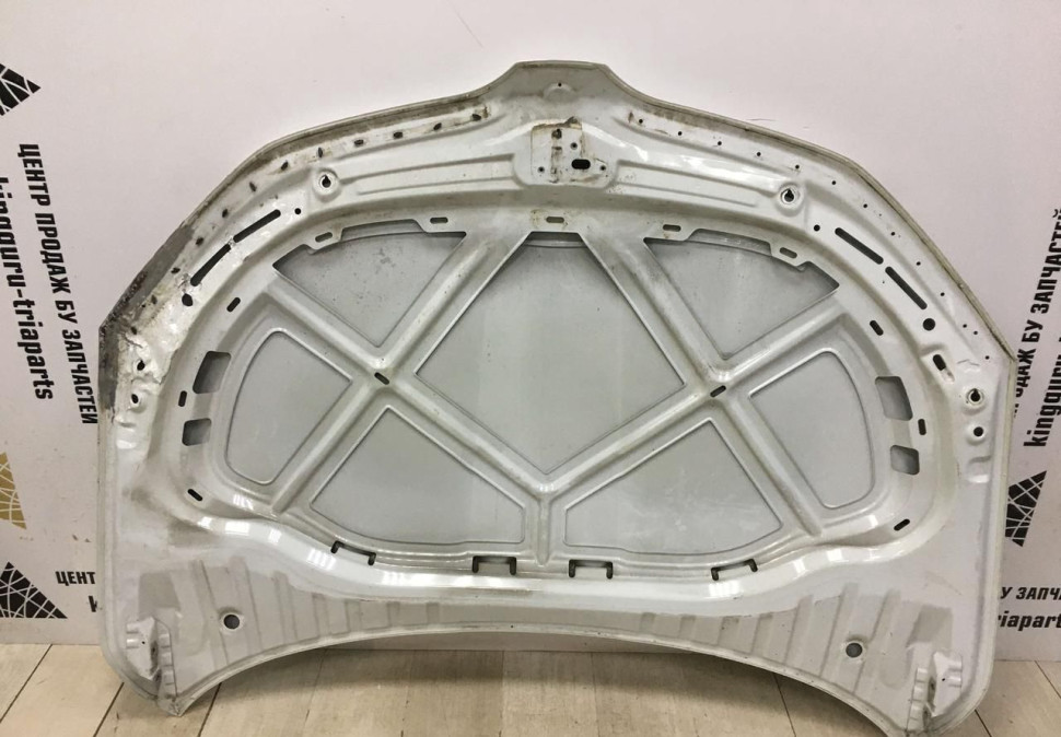 Капот Skoda Octavia A7 рестайлинг OEM 5E0823031A Капот Skoda Octavia A7 рестайлинг OEM 5E0823031A