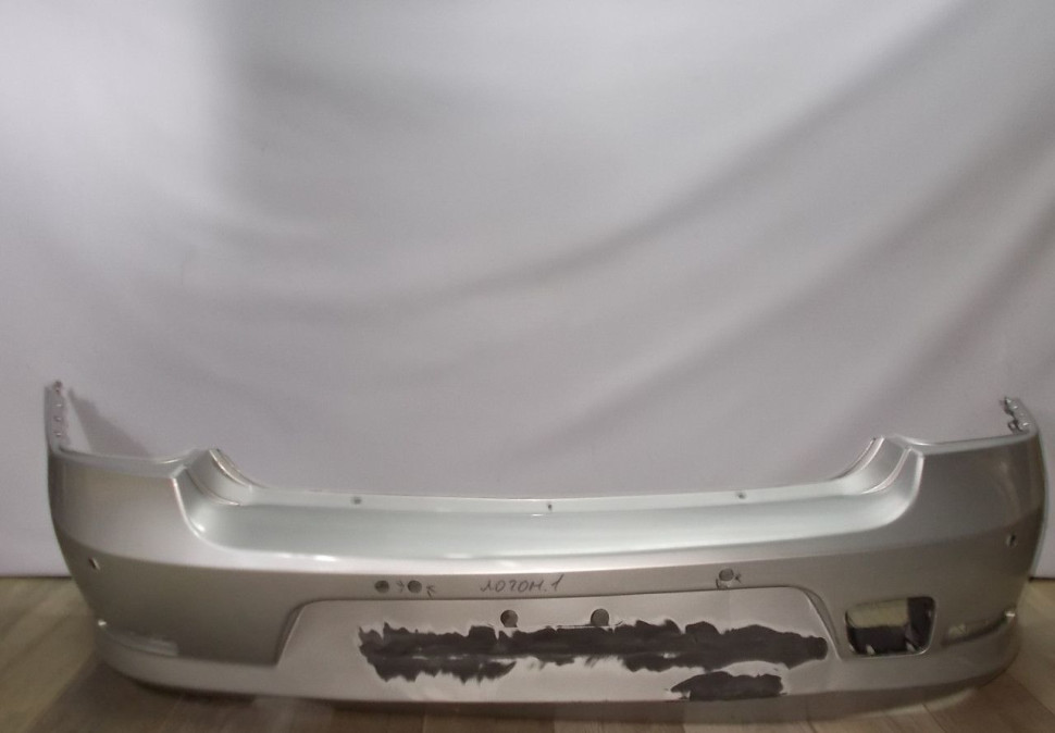 Бампер задний бу Renault Logan 1 OEM 8200752683 Бампер задний бу Renault Logan 1 OEM 8200752683