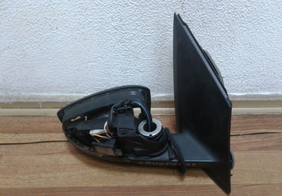 Корпус зеркала правый Volkswagen Polo oem 6ru857502 Корпус зеркала правый Volkswagen Polo oem 6ru857502