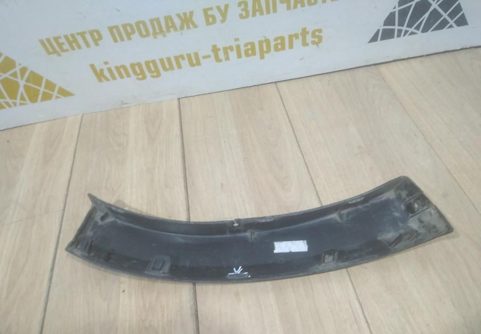 Молдинг бампера передний правый бу Renault Sandero Stepway 2 OEM 960163765R