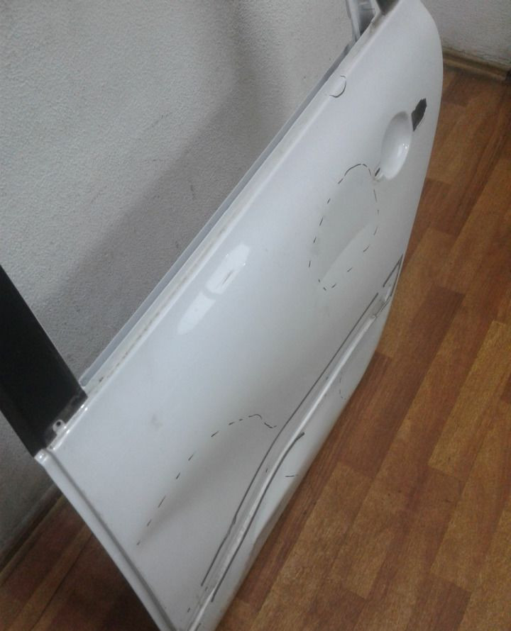 Дверь задняя левая Lada Granta лифтбек oem 11106200014003 (вмятины) (скл-3) Дверь задняя левая Lada Granta лифтбек oem 11106200014003 (вмятины) (скл-3)