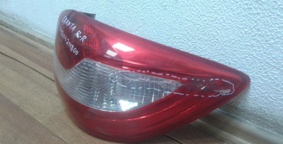Фонарь правый Lada Granta oem 845000211800 (трещина) (скл-3) Фонарь правый Lada Granta oem 845000211800 (трещина) (скл-3)