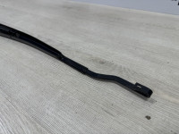 Левый поводок дворника Toyota RAV4 13- (скл-3)