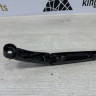 Левый поводок дворника Toyota RAV4 13- (скл-3)