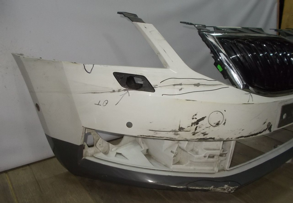 Бампер передний бу Skoda Octavia A7 рестайлинг OEM 5EU807221F (В)