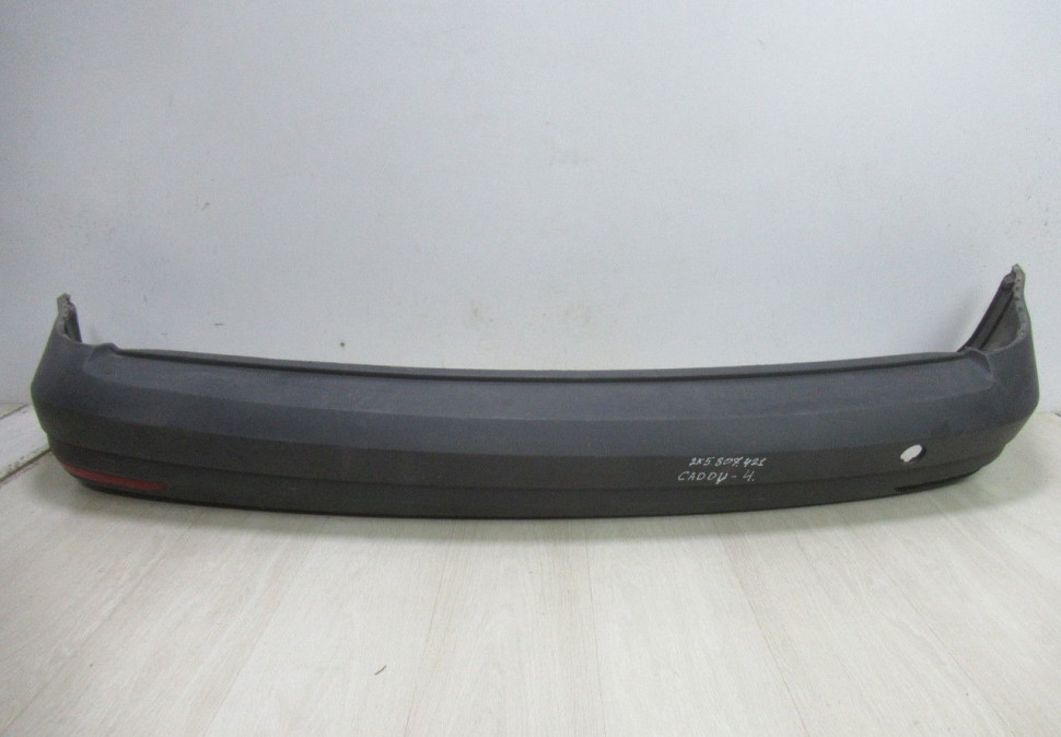 Бампер задний Volkswagen Caddy 4 oem 2k5807421