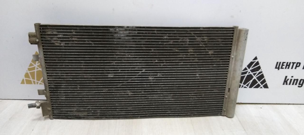 Радиатор кондиционера Renault Megane 3 2008-2016 oem 921009955R
