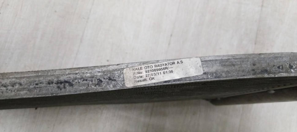 Радиатор кондиционера Renault Megane 3 2008-2016 oem 921009955R