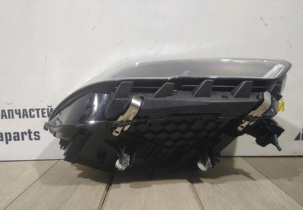 Фара лазерная правая бу BMW X5 G05 OEM 63119850426 Фара лазерная правая бу BMW X5 G05 OEM 63119850426