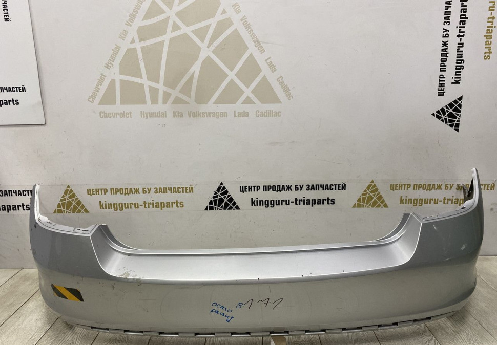 Бампер задний Skoda Rapid 2013 OEM 60U807421B Бампер задний Skoda Rapid 2013 OEM 60U807421B