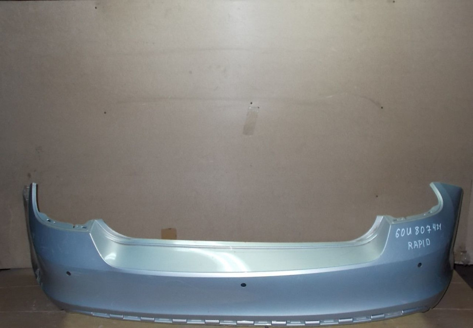 Бампер задний Skoda Rapid OEM 60U807421