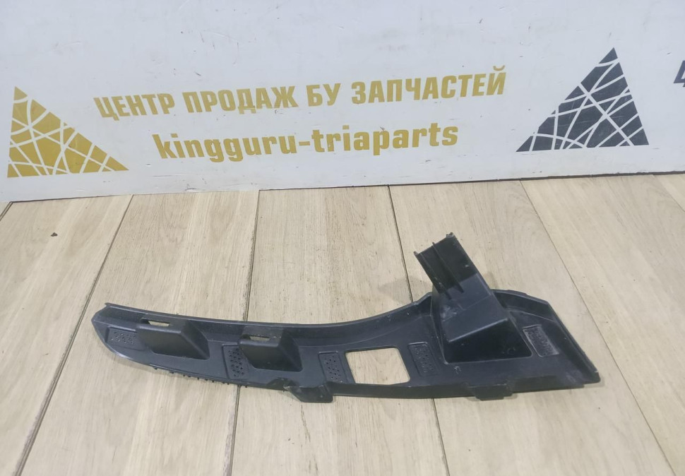 Кронштейн переднего бампера левый бу Renault Arkana OEM 620374698R