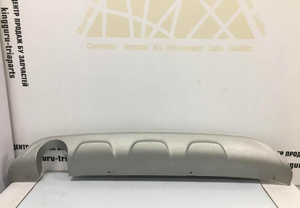 Накладка заднего бампера нижняя Renault Kaptur OEM 850706485R