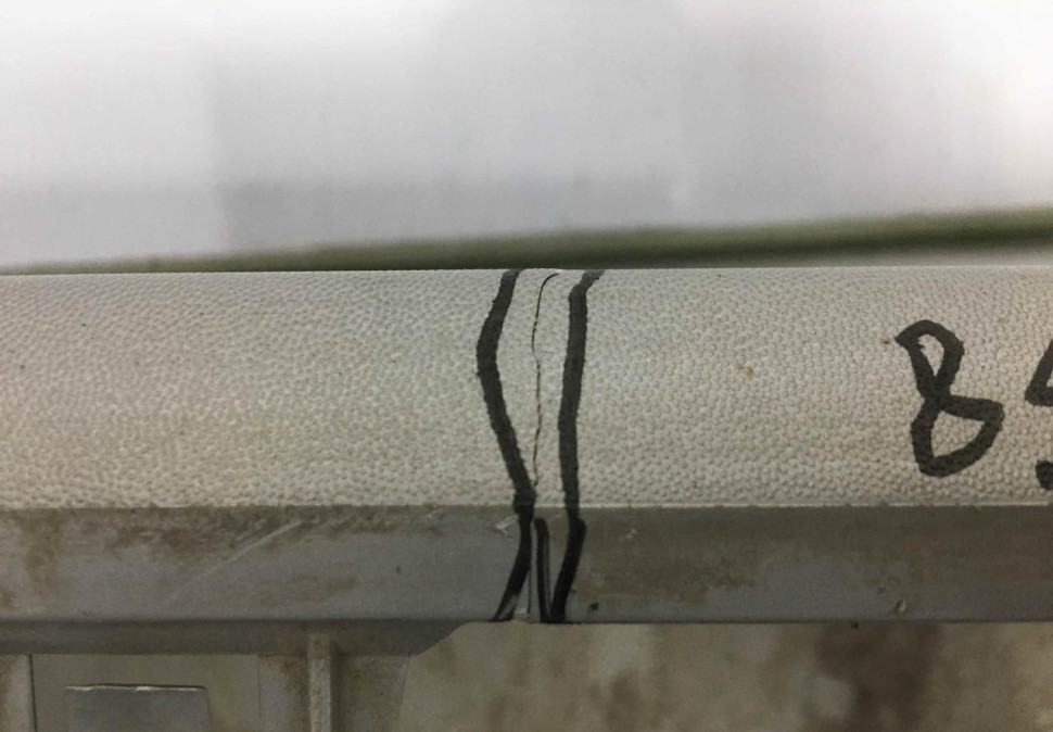 Накладка заднего бампера нижняя Renault Kaptur OEM 850706485R Накладка заднего бампера нижняя Renault Kaptur OEM 850706485R