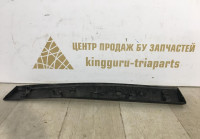 Молдинг двери задний правый бу BMW X1 F48 OEM 51137352094