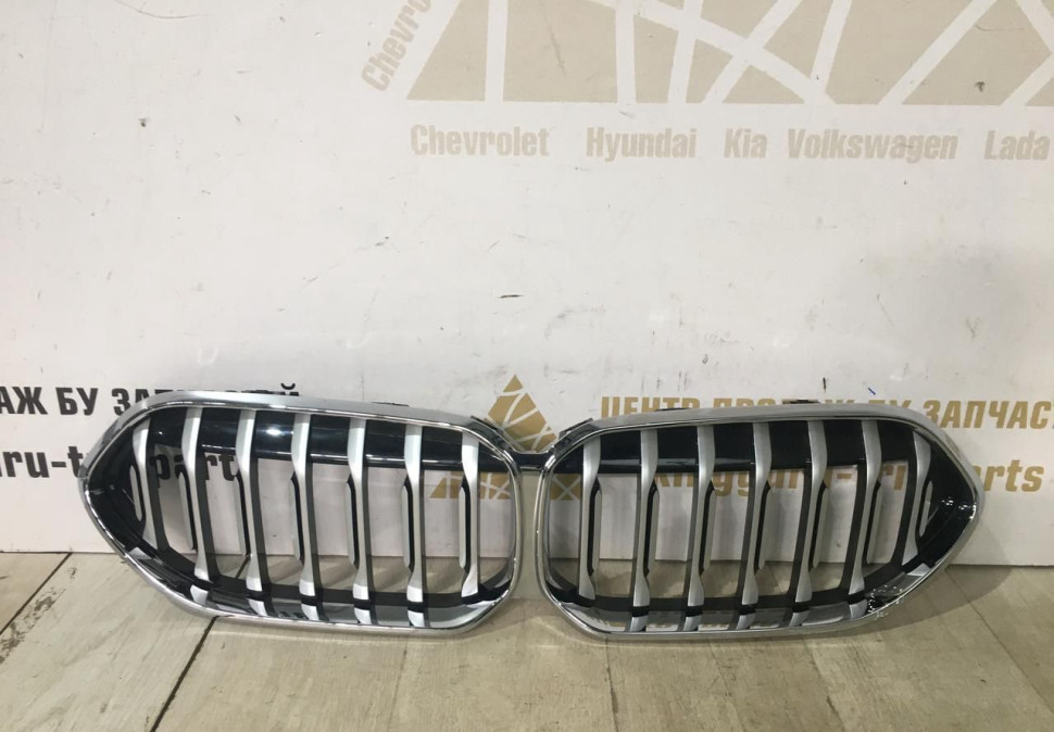 Решетка радиатора BMW 2 F44 Grand Coupe OEM 7476253