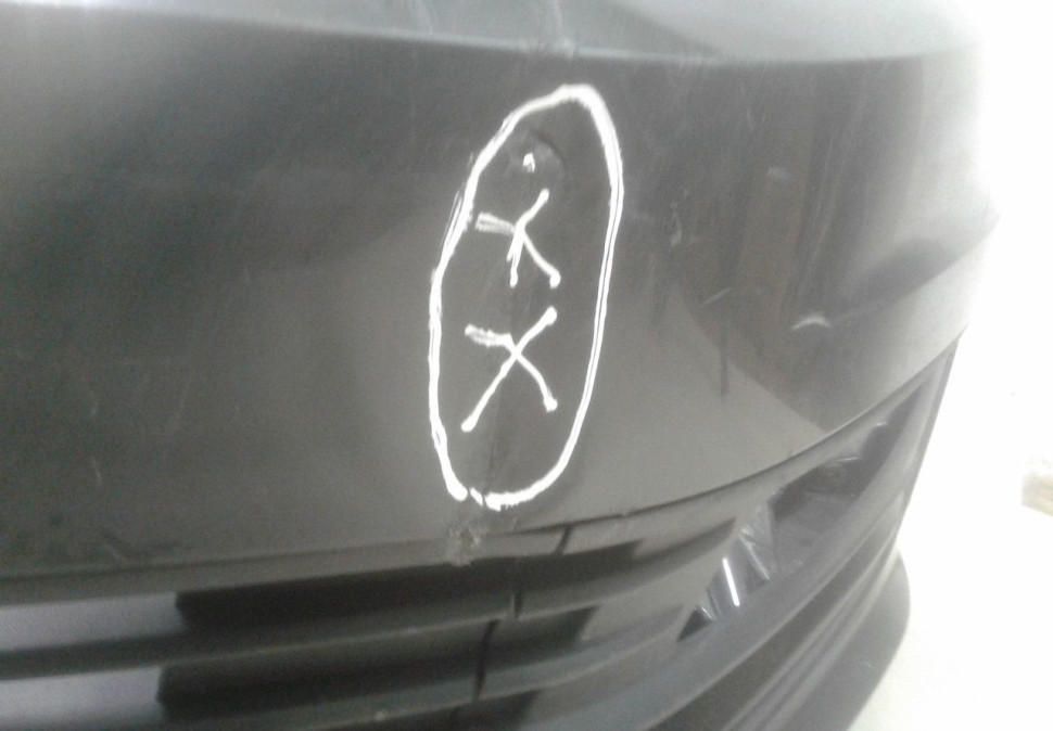 Бампер передний Volkswagen Polo седан рест oem 6RU807221A (вмятины) Бампер передний Volkswagen Polo седан рест oem 6RU807221A (вмятины)