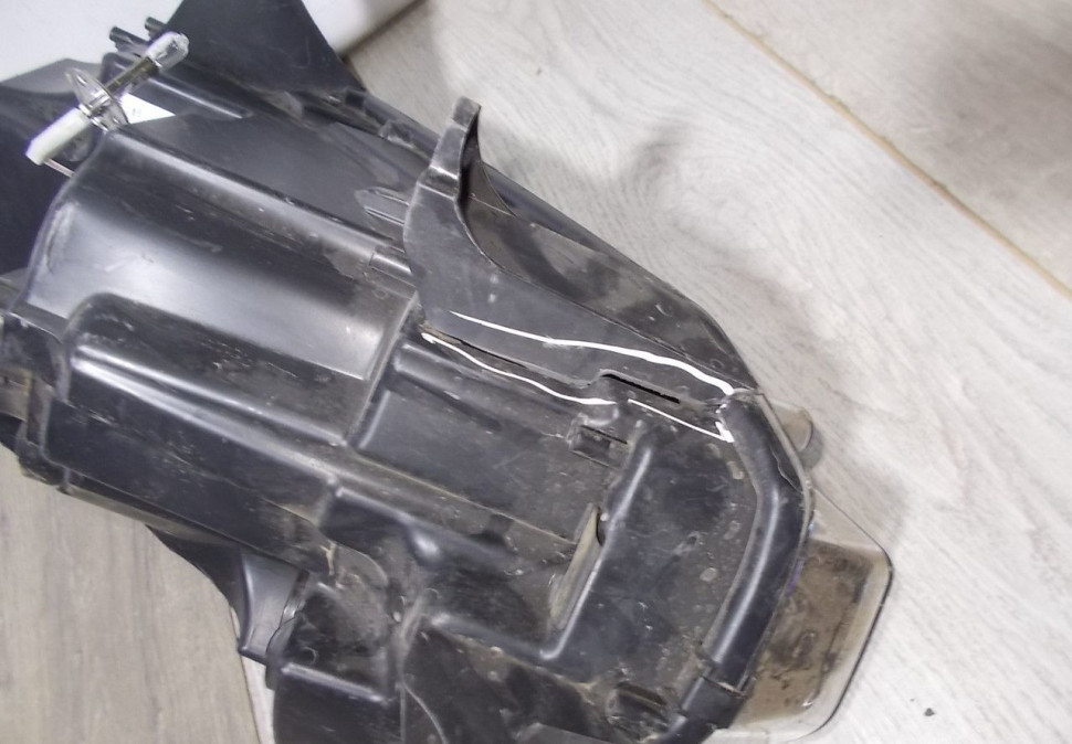 Фара правая бу Renault Logan 2 OEM 260105559R