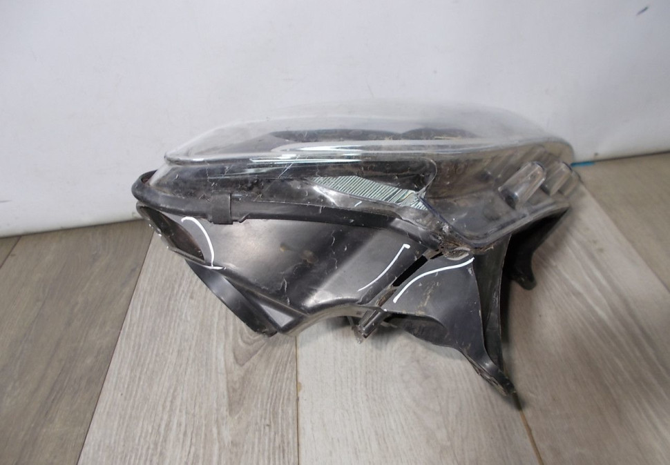 Фара правая бу Renault Logan 2 OEM 260105559R