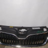 Решетка радиатора бу Skoda Rapid OEM 5JA853668