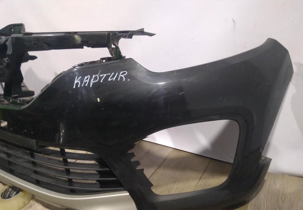 Бампер передний бу Renault Kaptur OEM 620222180R Бампер передний бу Renault Kaptur OEM 620222180R