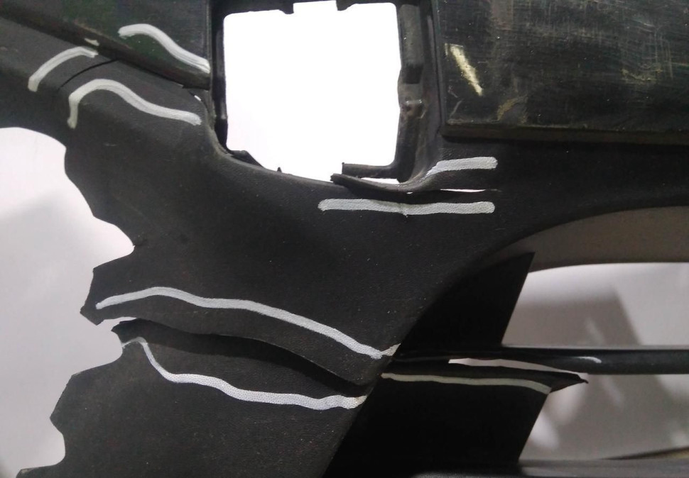 Бампер передний бу Renault Kaptur OEM 620222180R Бампер передний бу Renault Kaptur OEM 620222180R