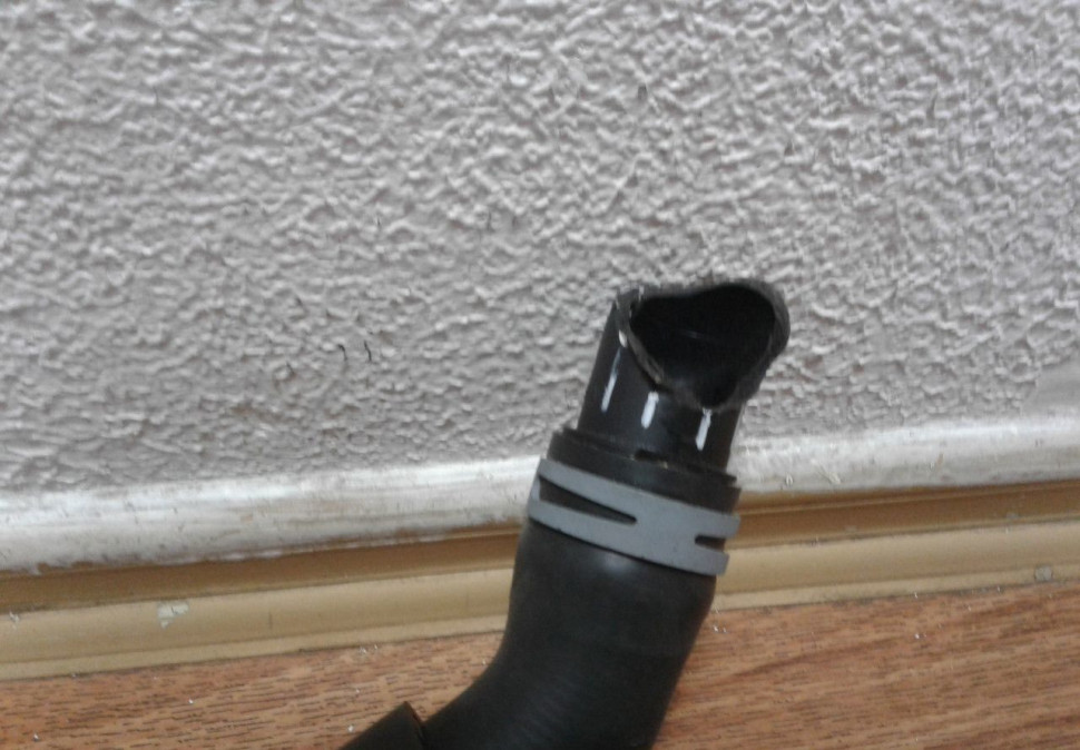 Патрубок радиатора Volkswagen Tiguan 2 (16>) oem 5qf122101 Патрубок радиатора Volkswagen Tiguan 2 (16>) oem 5qf122101