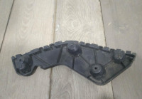 Кронштейн заднего бампера левый бу Renault Duster OEM 850453907R