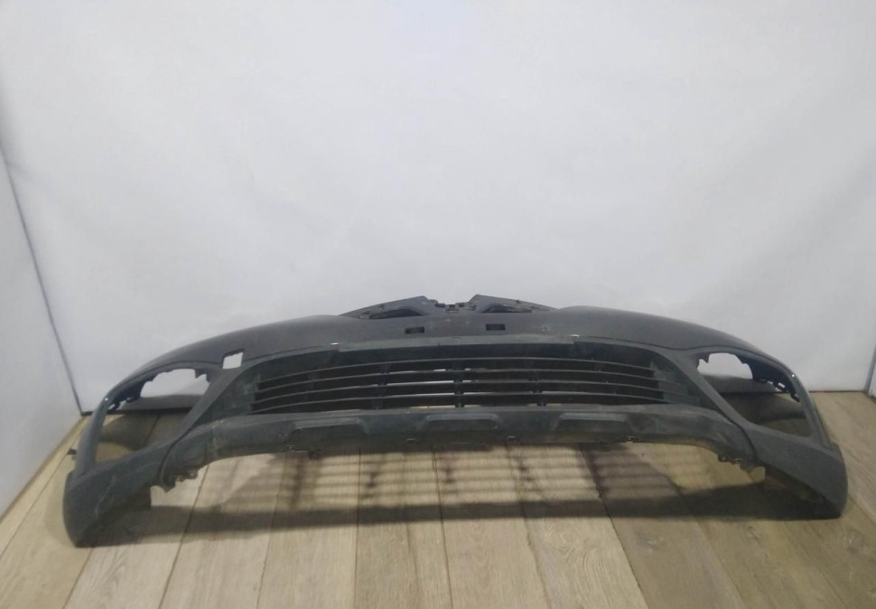 Бампер передний бу Renault Kaptur OEM 620222180R Бампер передний бу Renault Kaptur OEM 620222180R