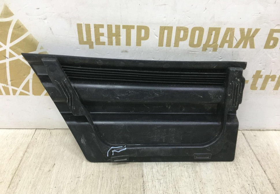 Накладка багажника левая Volkswagen Tiguan 2 oem 5NA867461A