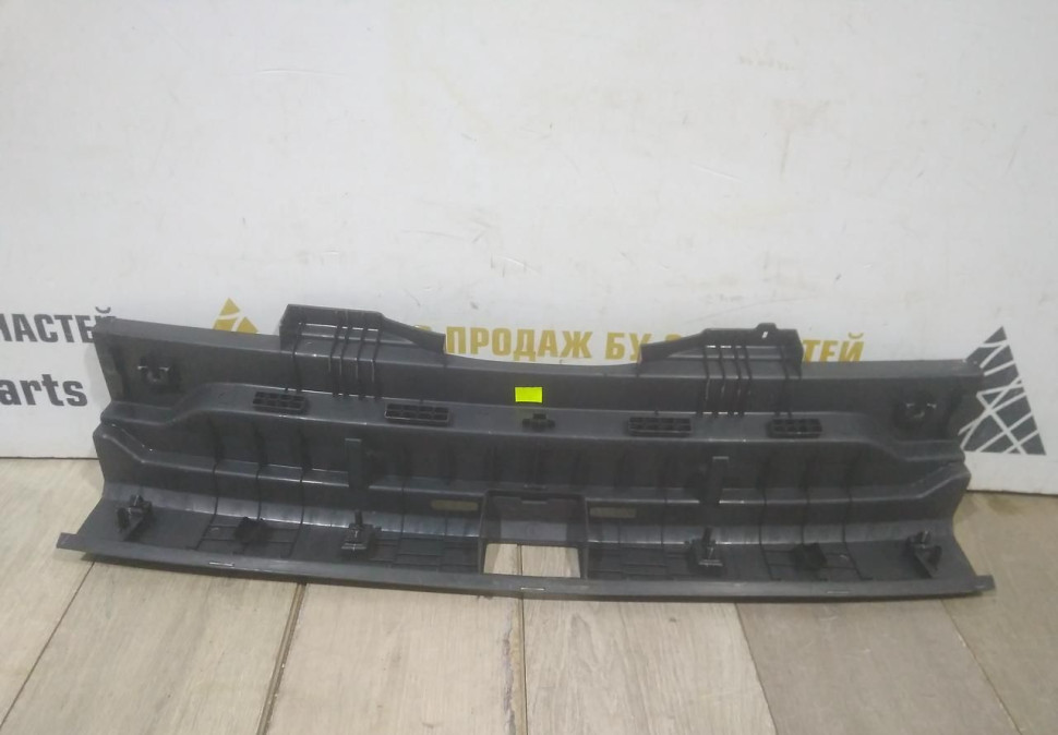 Обивка задней панели бу Skoda Karoq OEM 575863459 Обивка задней панели бу Skoda Karoq OEM 575863459