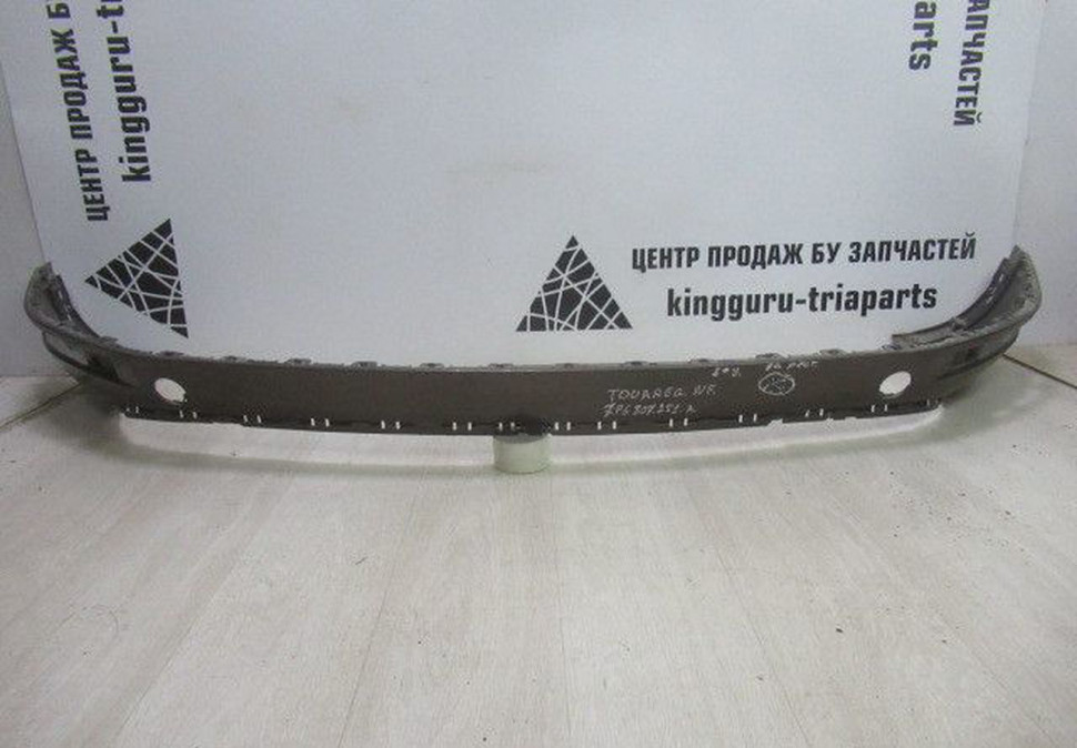 Спойлер заднего бампера Volkswagen Touareg NF oem 7P6807251A