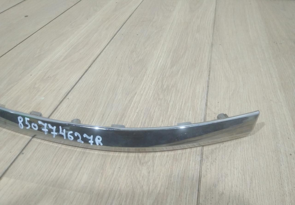 Молдинг заднего бампера левый бу Renault Arkana OEM 850774627R