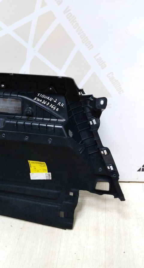 Обивка багажника правая Volkswagen Tiguan 2 2016> oem 5NA867764B Обивка багажника правая Volkswagen Tiguan 2 2016> oem 5NA867764B