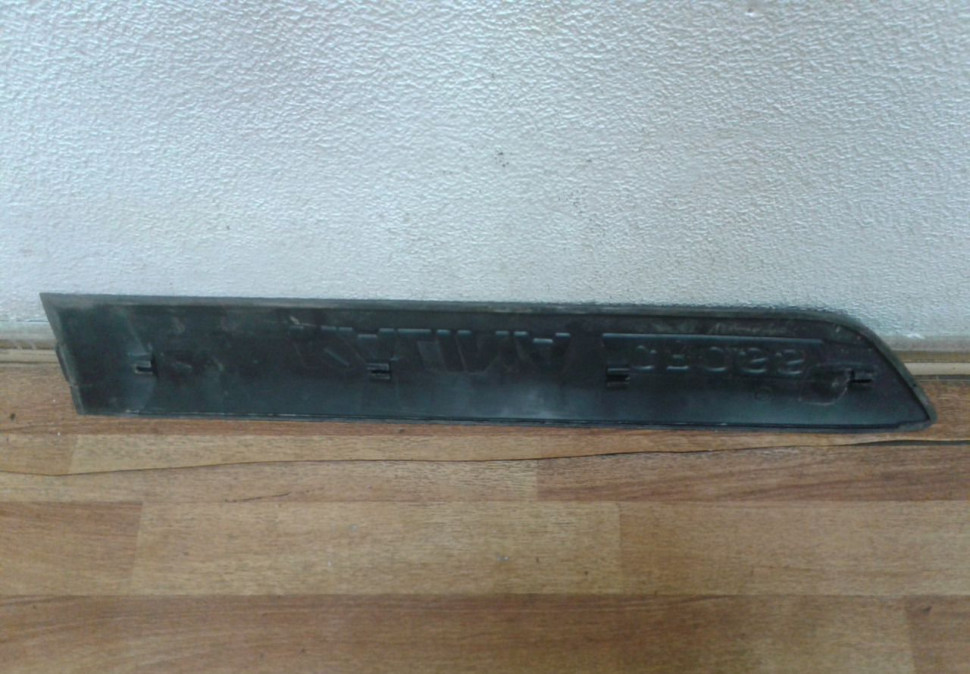 Молдинг двери задний левый Lada Kalina 2 Cross oem 21948212155 (трещ.) (скл-3)