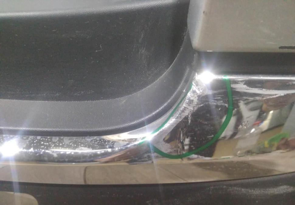 Бампер задний бу Renault Kaptur OEM 850220429R (В)