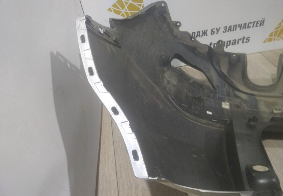 Бампер задний бу Renault Kaptur OEM 850220429R (В)
