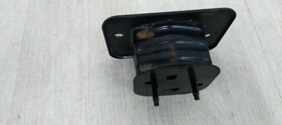 Кронштейн усилителя Lada Vesta  oem 06713A098 (скл-3)