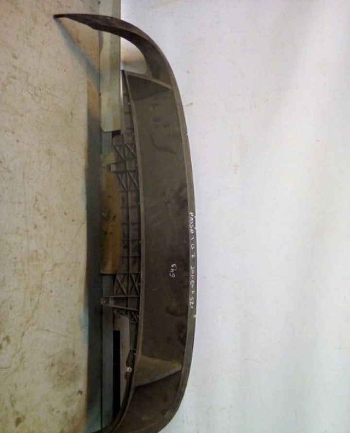 Спойлер заднего бампера Volkswagen Passat B7 Oem 3AF807521 (скл 3)