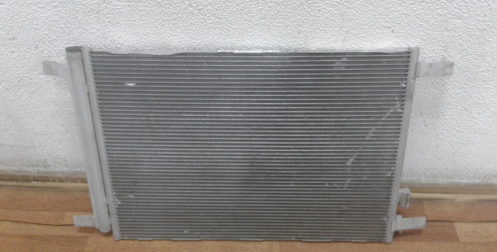Радиатор кондиционера Volkswagen Tiguan 2 oem 5q0816411bg