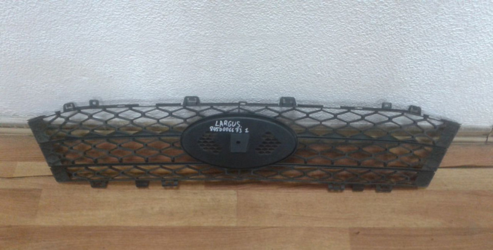 Решетка радиатора Lada Vesta oem 8450006673 (скл-3)