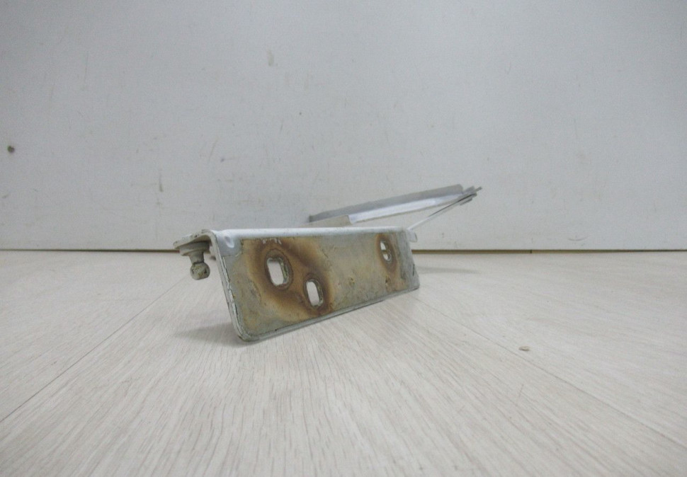 Петля капота правая Jaguar F-pace oem t4a1898 (скл-3) Петля капота правая Jaguar F-pace oem t4a1898 (скл-3)