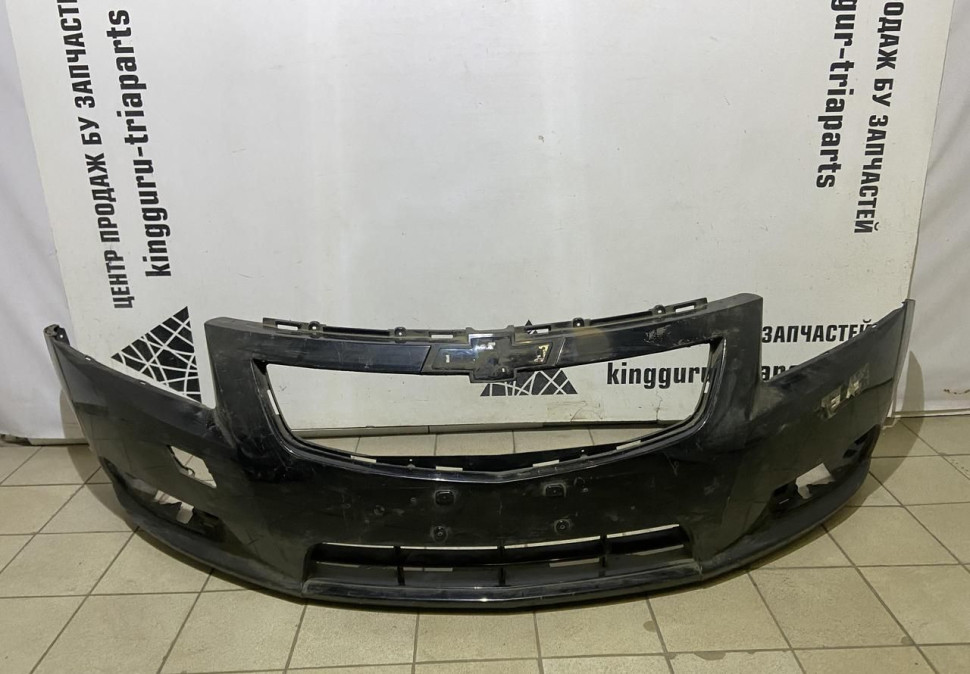 Бампер передний Chevrolet Cruze дорестайлинг 09-12 oem 96981088 (скл-3)