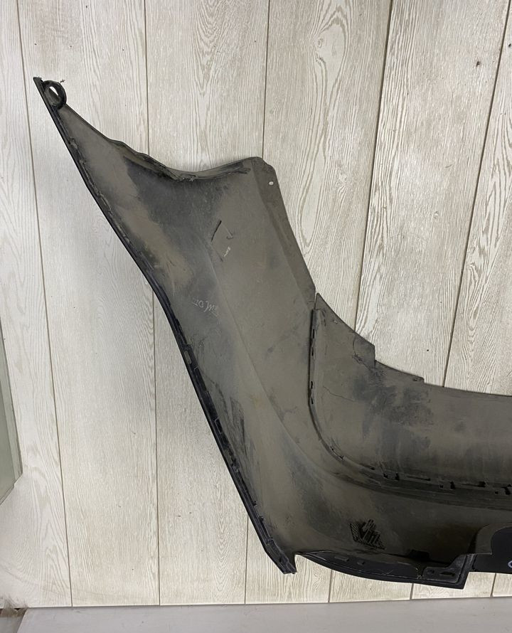 Бампер задний Skoda Rapid 2013 OEM 60U807421B Бампер задний Skoda Rapid 2013 OEM 60U807421B