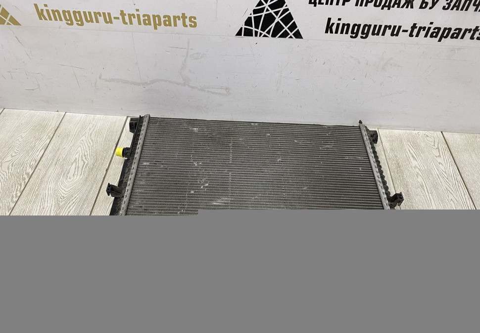 Дополнительный радиатор охлаждения BMW X3 G01 OEM 17118642747 17119468695 Дополнительный радиатор охлаждения BMW X3 G01 OEM 17118642747 17119468695