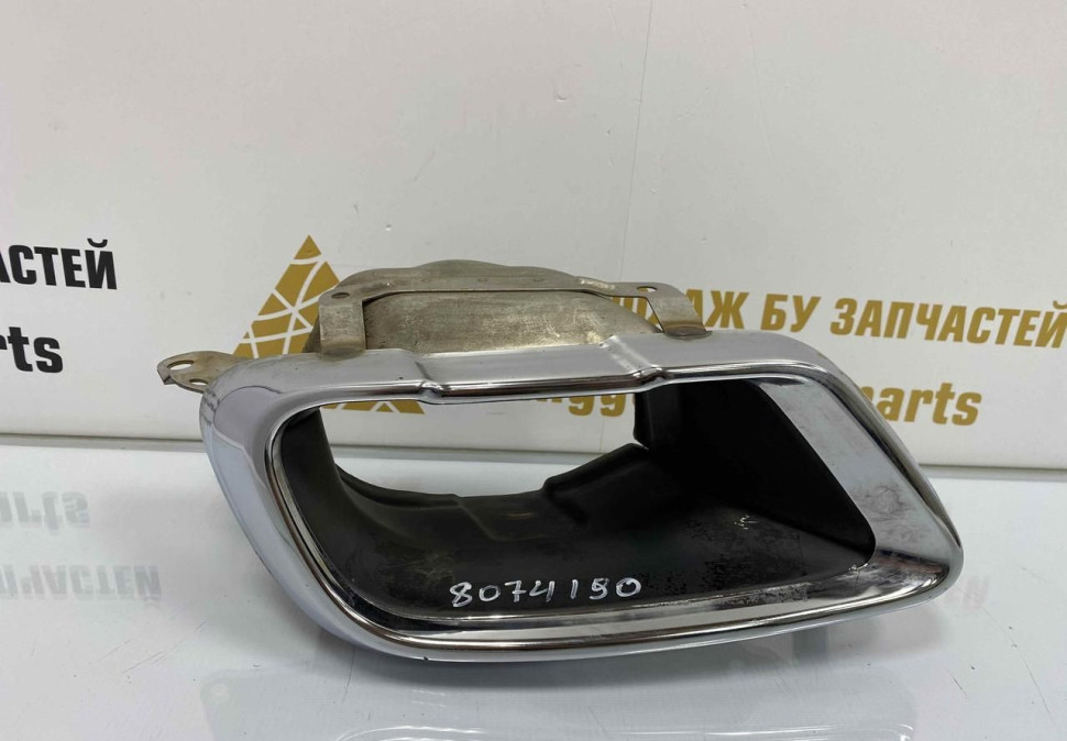 Насадка глушителя правая BMW X5 G05 M-Pack OEM 51128074190 Насадка глушителя правая BMW X5 G05 M-Pack OEM 51128074190