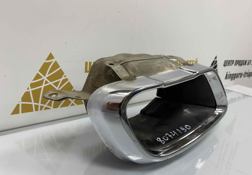 Насадка глушителя правая BMW X5 G05 M-Pack OEM 51128074190 Насадка глушителя правая BMW X5 G05 M-Pack OEM 51128074190