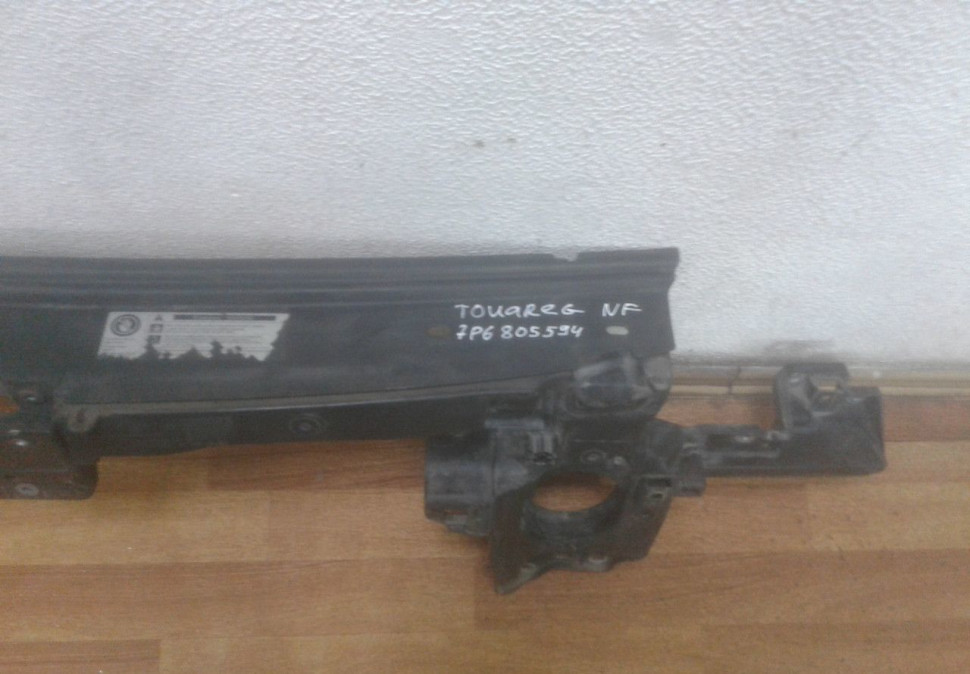 Панель передняя Volkswagen Touareg NF oem 7P6805594 (слом.часть) Панель передняя Volkswagen Touareg NF oem 7P6805594 (слом.часть)